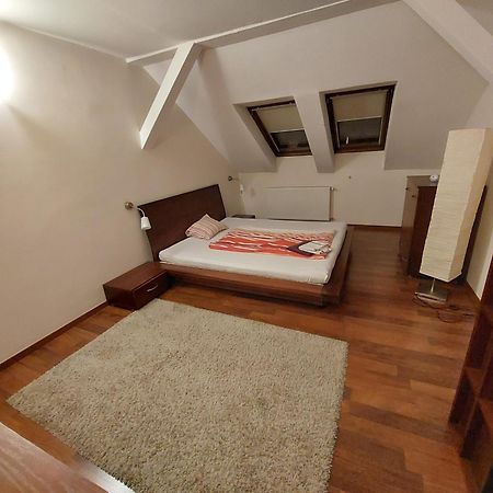 Queen Zita Apt 130 m2 near Chain Bridge Appartement Boedapest Buitenkant foto